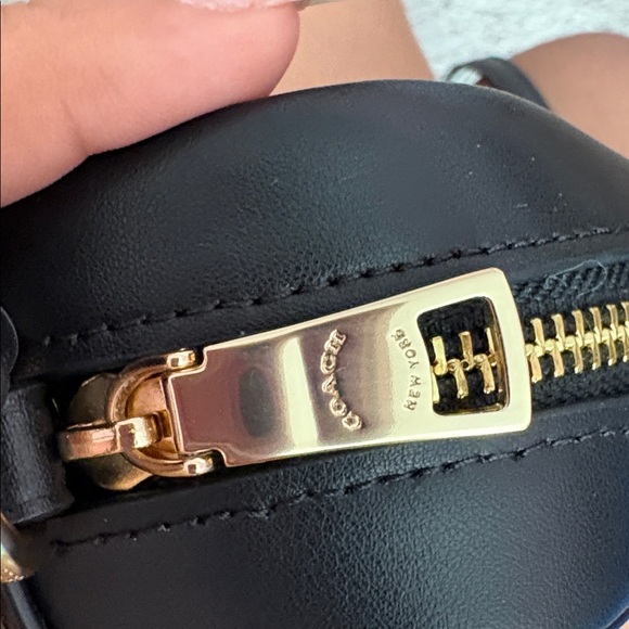 Coach Brown & Black Signature Crossbody with Gold Logo - Picture 5 of 10